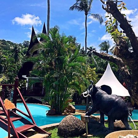 Coco Palace Resort Nai Harn Екстер'єр фото