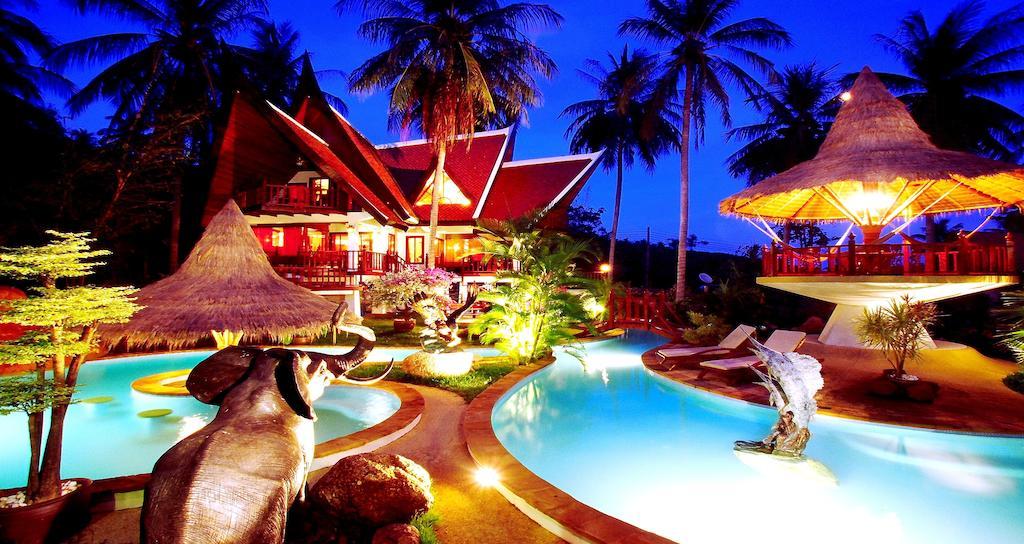Coco Palace Resort Nai Harn Номер фото