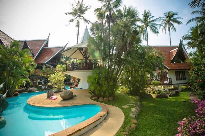 Coco Palace Resort Nai Harn Екстер'єр фото
