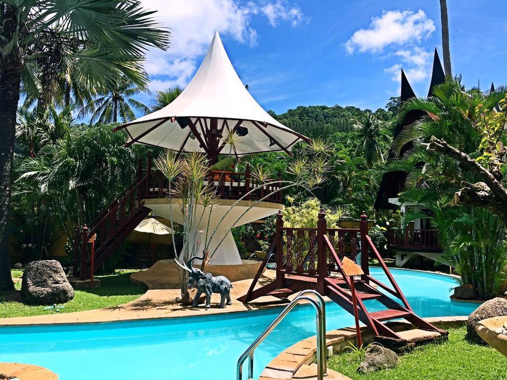 Coco Palace Resort Nai Harn Екстер'єр фото