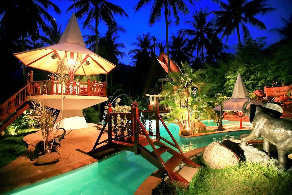 Coco Palace Resort Nai Harn Екстер'єр фото