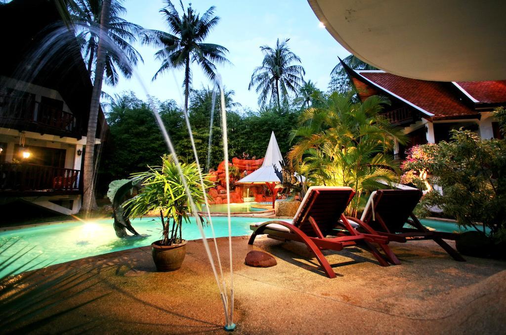 Coco Palace Resort Nai Harn Екстер'єр фото